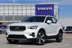 2025 Volvo XC40 B5 Core Bright Theme SUV