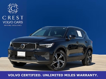 2025 Volvo XC40 B5 AWD SUV