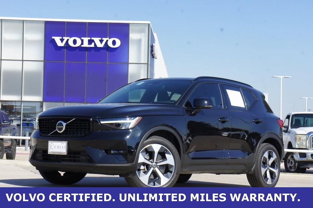 Certified 2025 Volvo XC40 B5 Plus Dark Theme SUV