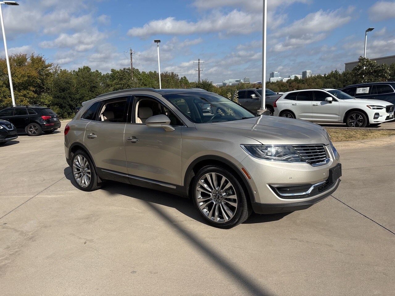 2017 Lincoln MKX Reserve photo 2