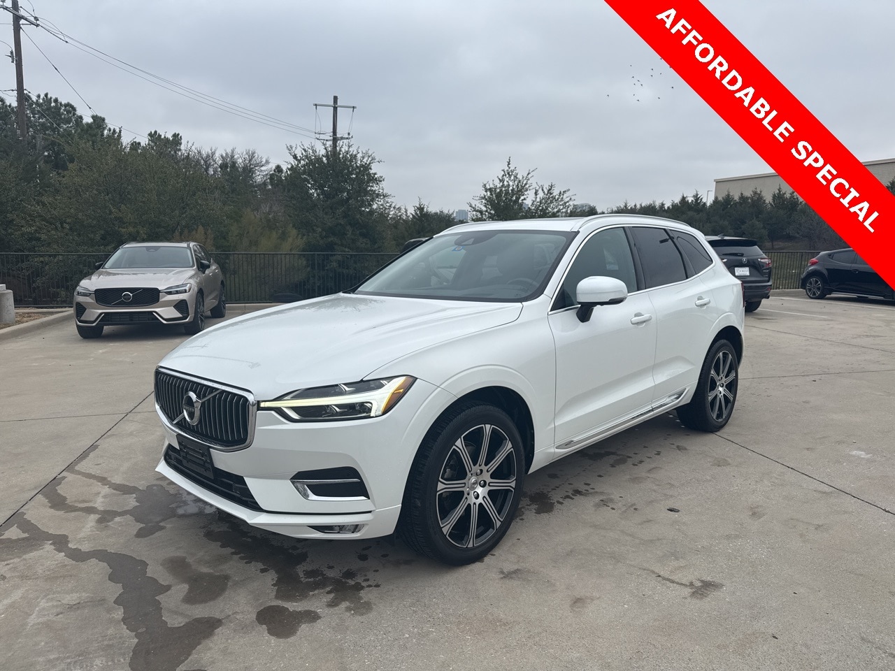 2021 Volvo XC60 Inscription's photo