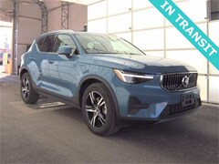 2025 Volvo XC40