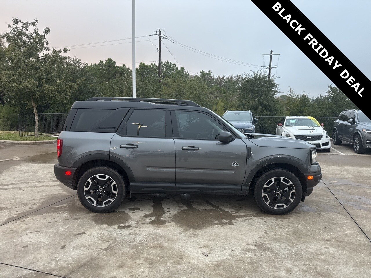 2023 Ford Bronco Sport Outer Banks photo 2
