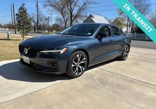 2023 Volvo S60 B5 Plus Dark Theme Sedan