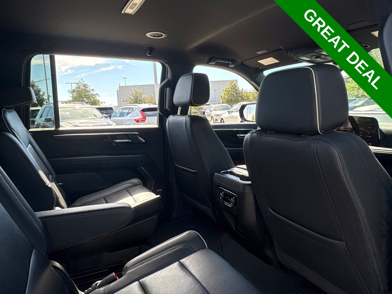 2025 Chevrolet Suburban Premier - Photo 14