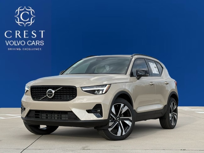 2026 Volvo XC40 B5 Plus SUV