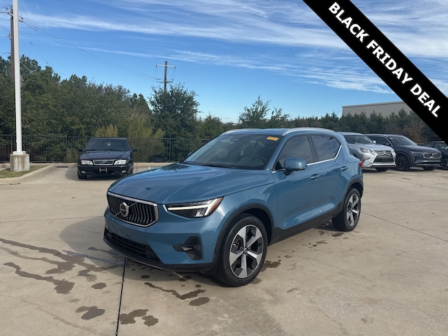2023 Volvo XC40