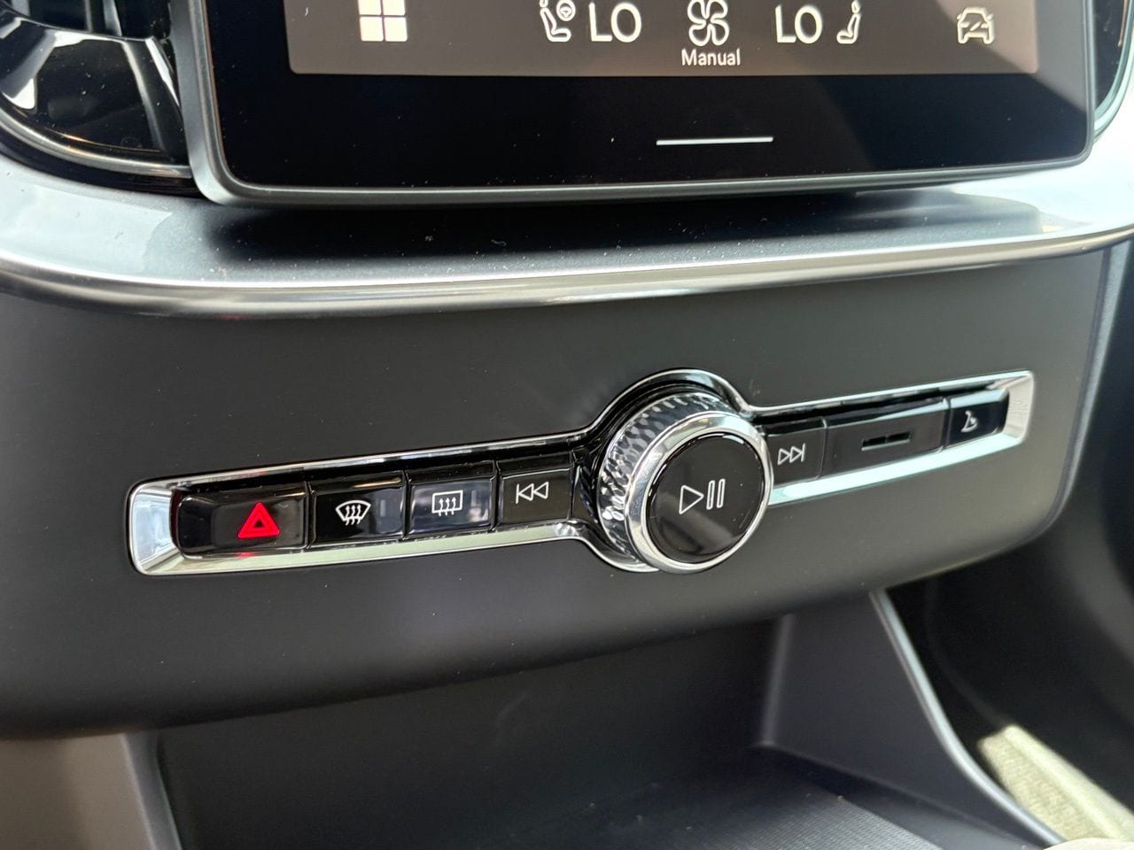 2026 Volvo XC90 Ultra - Photo 14