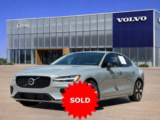 2024 Volvo S60 T8 Recharge Ultimate Dark Theme AWD's photo