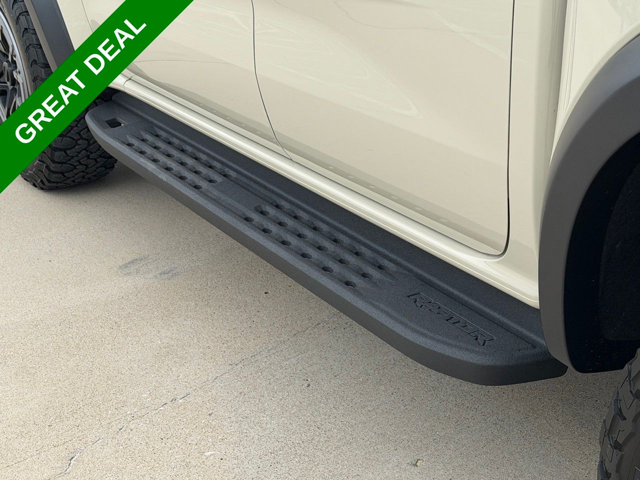 2025 Ford Ranger Raptor - Photo 14