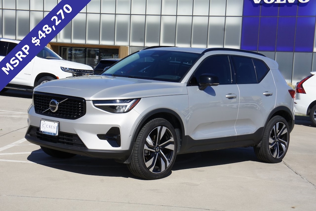 Certified 2025 Volvo XC40 B5 Plus Dark Theme SUV