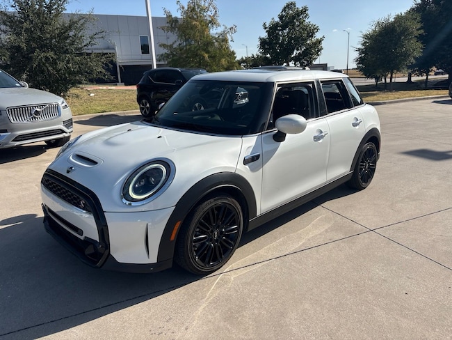2024 MINI Cooper S Signature Hatchback