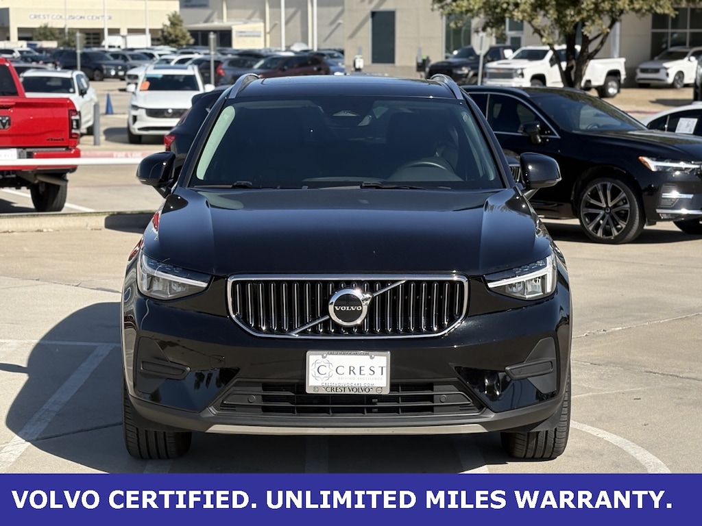 Certified 2025 Volvo XC40 B5 AWD SUV