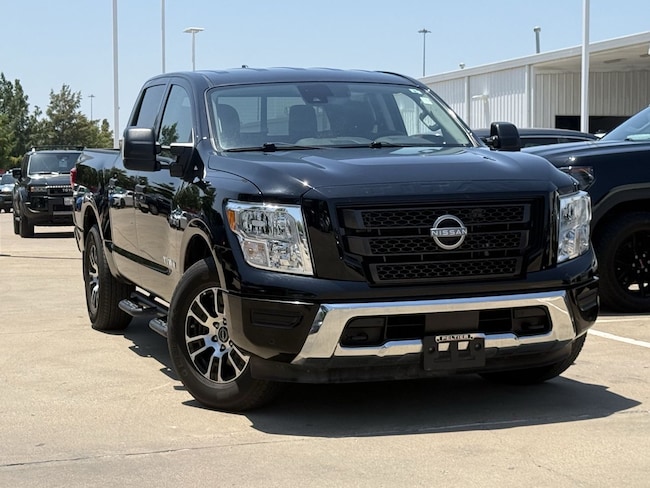 2024 Nissan Titan SV Truck