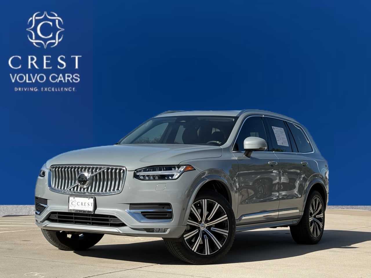 2025 Volvo XC90 Plus's photo