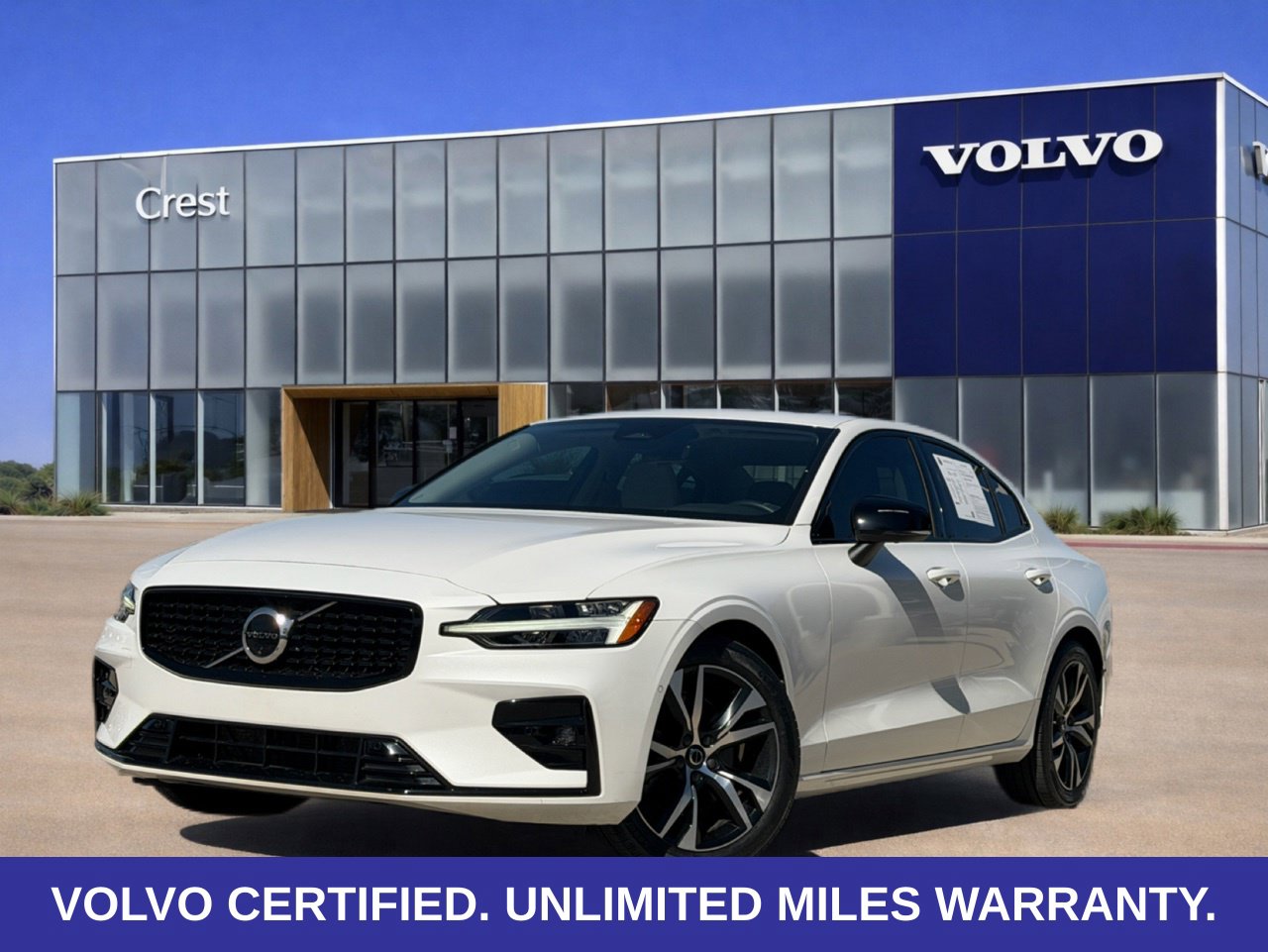 2024 Volvo S60 B5 Plus Dark Theme Sedan