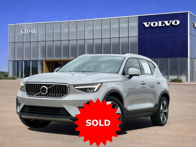 2025 Volvo XC40 B5 Plus Bright AWD's photo