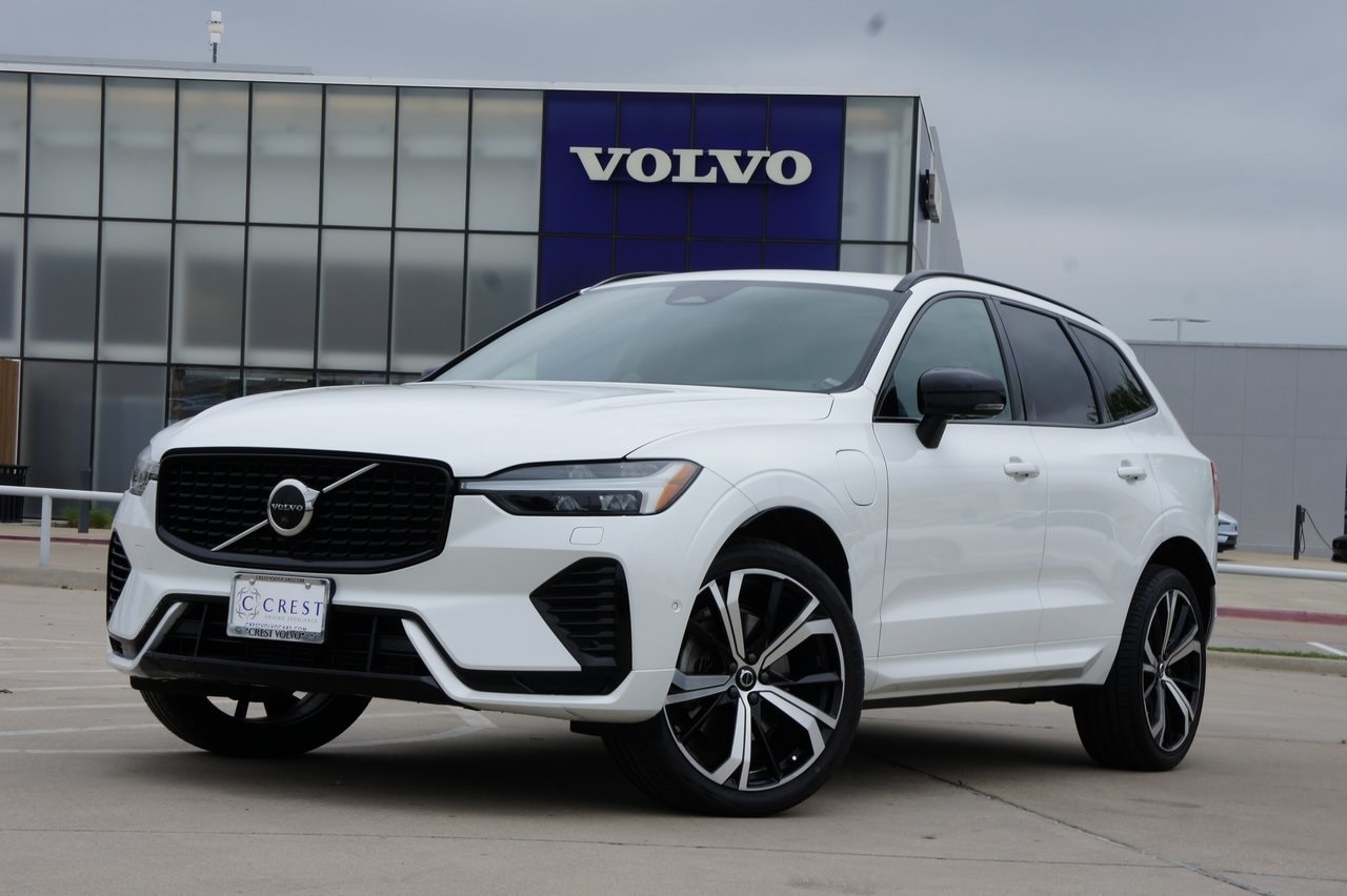 Used 2022 Volvo XC60 R-Design with VIN YV4BR0DM9N1926245 for sale in Frisco, TX