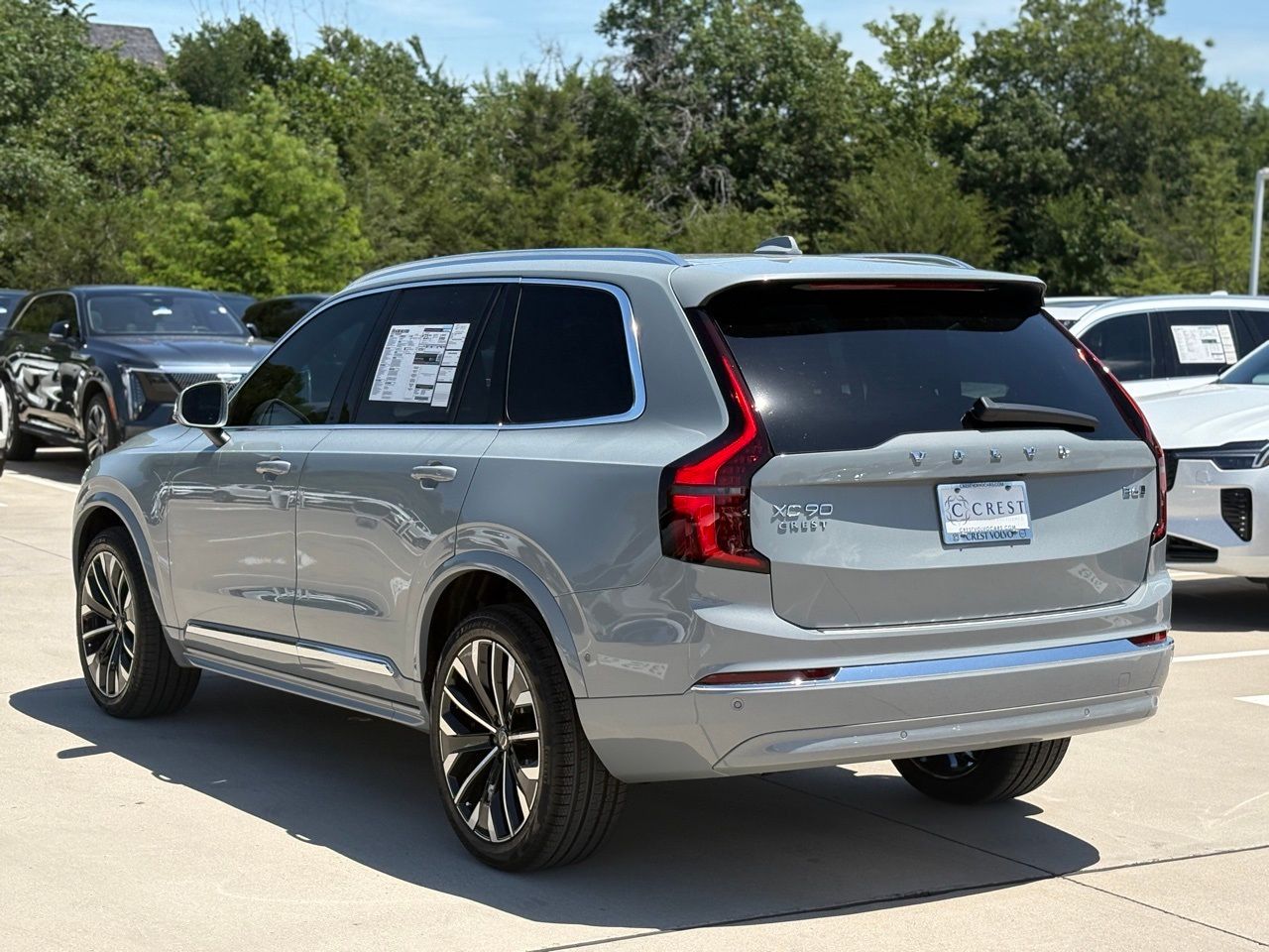 2026 Volvo XC90 Plus - Photo 6