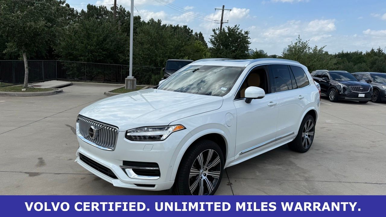 Crystal White Metallic 2025 Volvo XC90 Recharge T8 Ultra Bright Theme AWD SUV / Crossover Automatic
