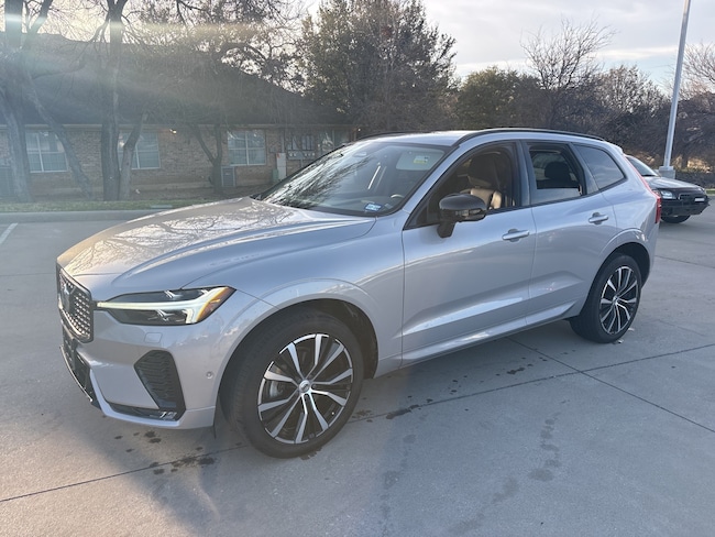 2023 Volvo XC60 B5 Plus Dark Theme SUV