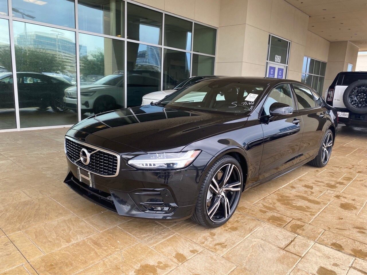 Used 2020 Volvo S90 R-Design with VIN LVYA22MT2LP158942 for sale in Frisco, TX