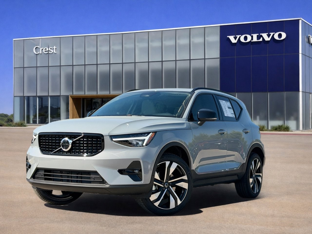 2026 Volvo XC40