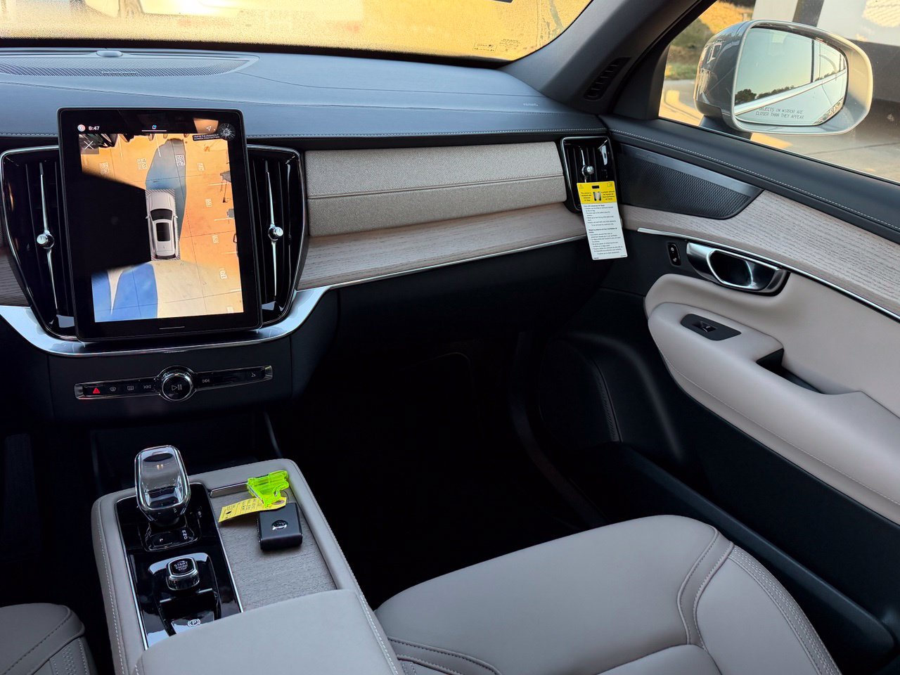 2026 Volvo XC90 Plus - Photo 12