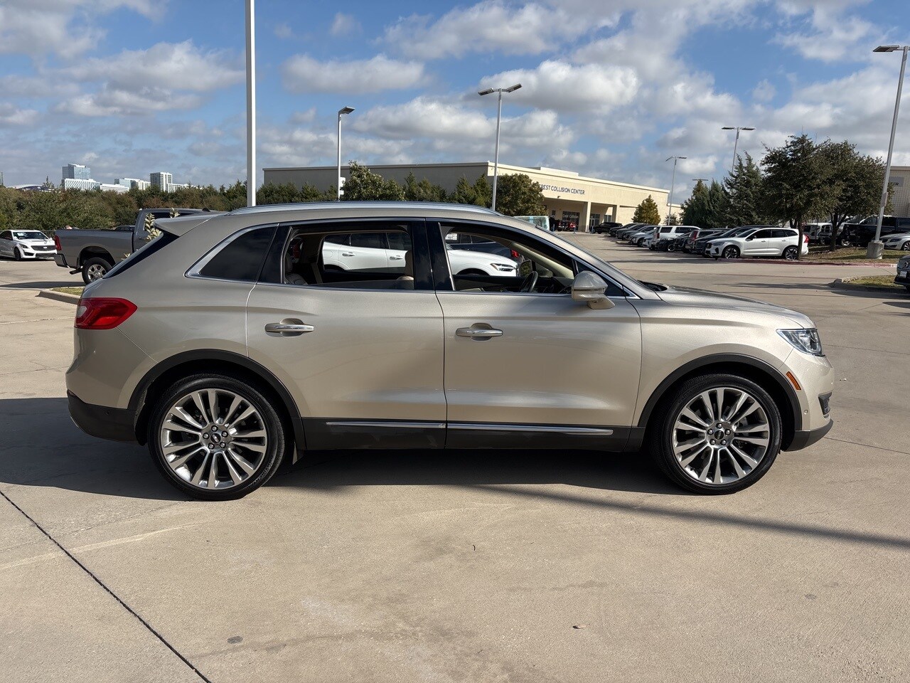 2017 Lincoln MKX Reserve photo 3