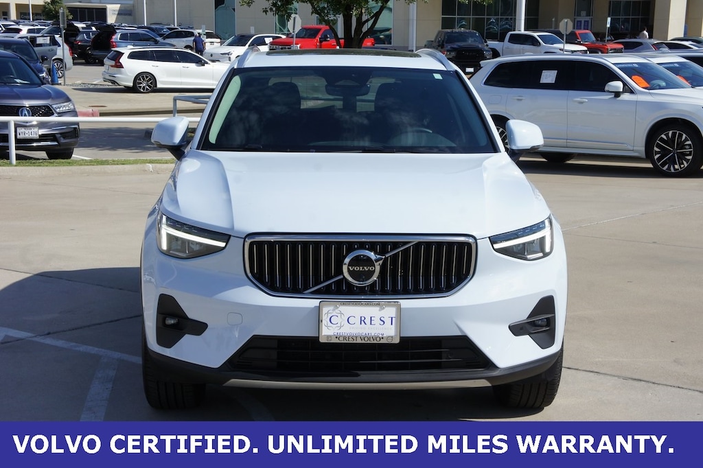 Certified 2025 Volvo XC40 B5 Plus Bright Theme SUV