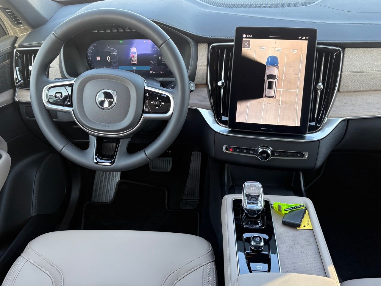 2026 Volvo XC90 Plus - Photo 12