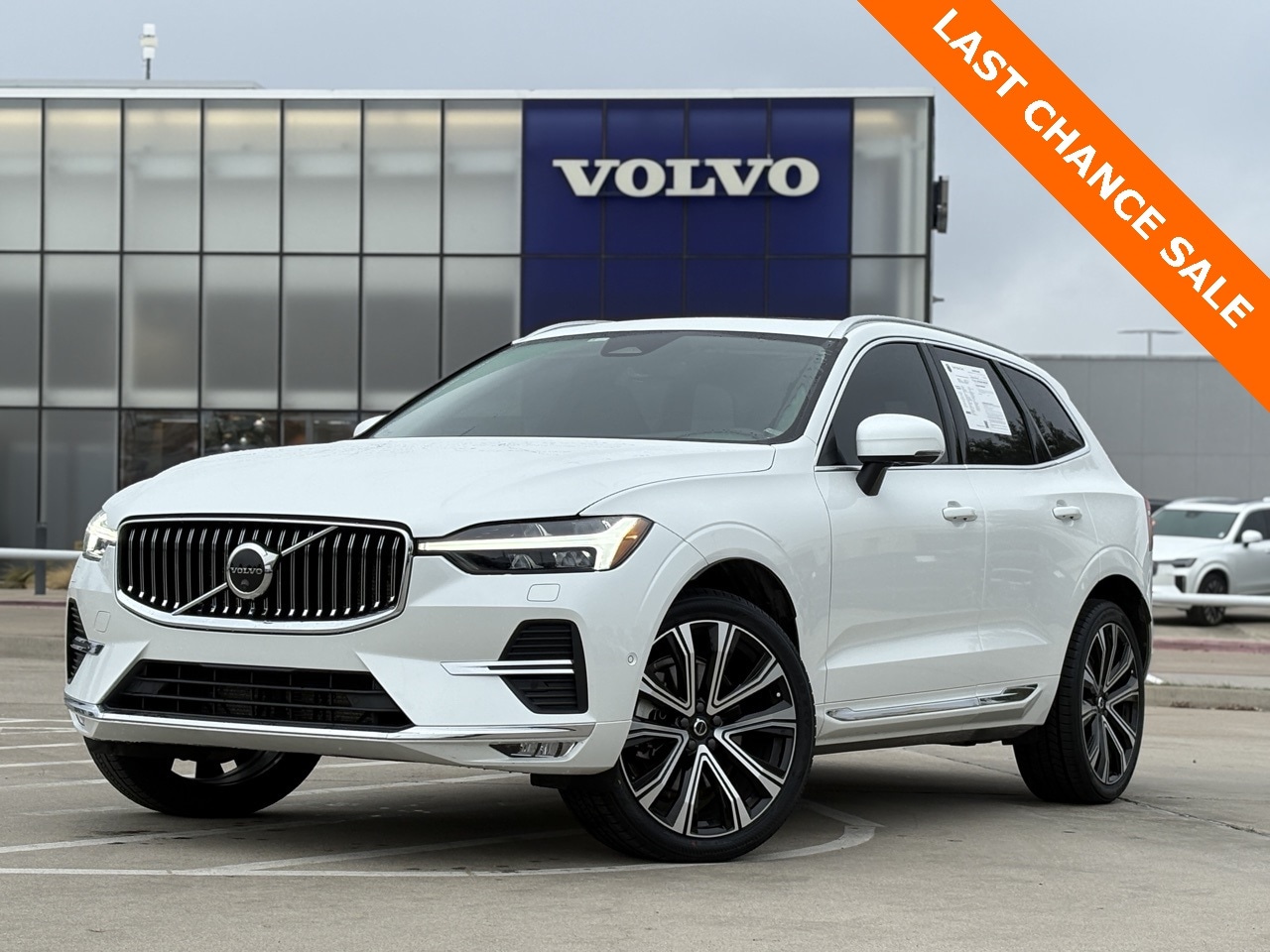 2023 Volvo XC60 Ultimate's photo