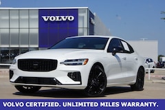 2024 Volvo S60 Recharge Plug-In Hybrid T8 Plus Black Edition Sedan