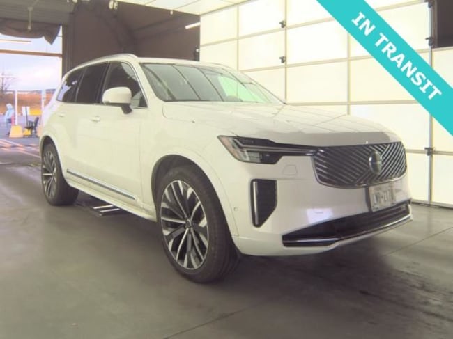 2025 Volvo XC90's photo
