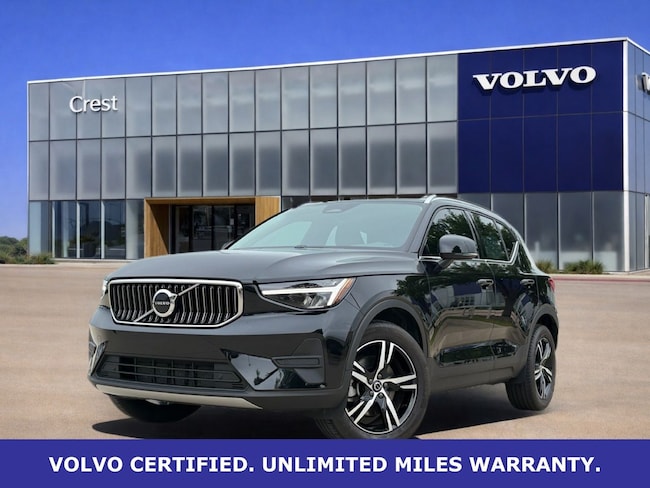 2025 Volvo XC40 B5 Core Bright AWD's photo