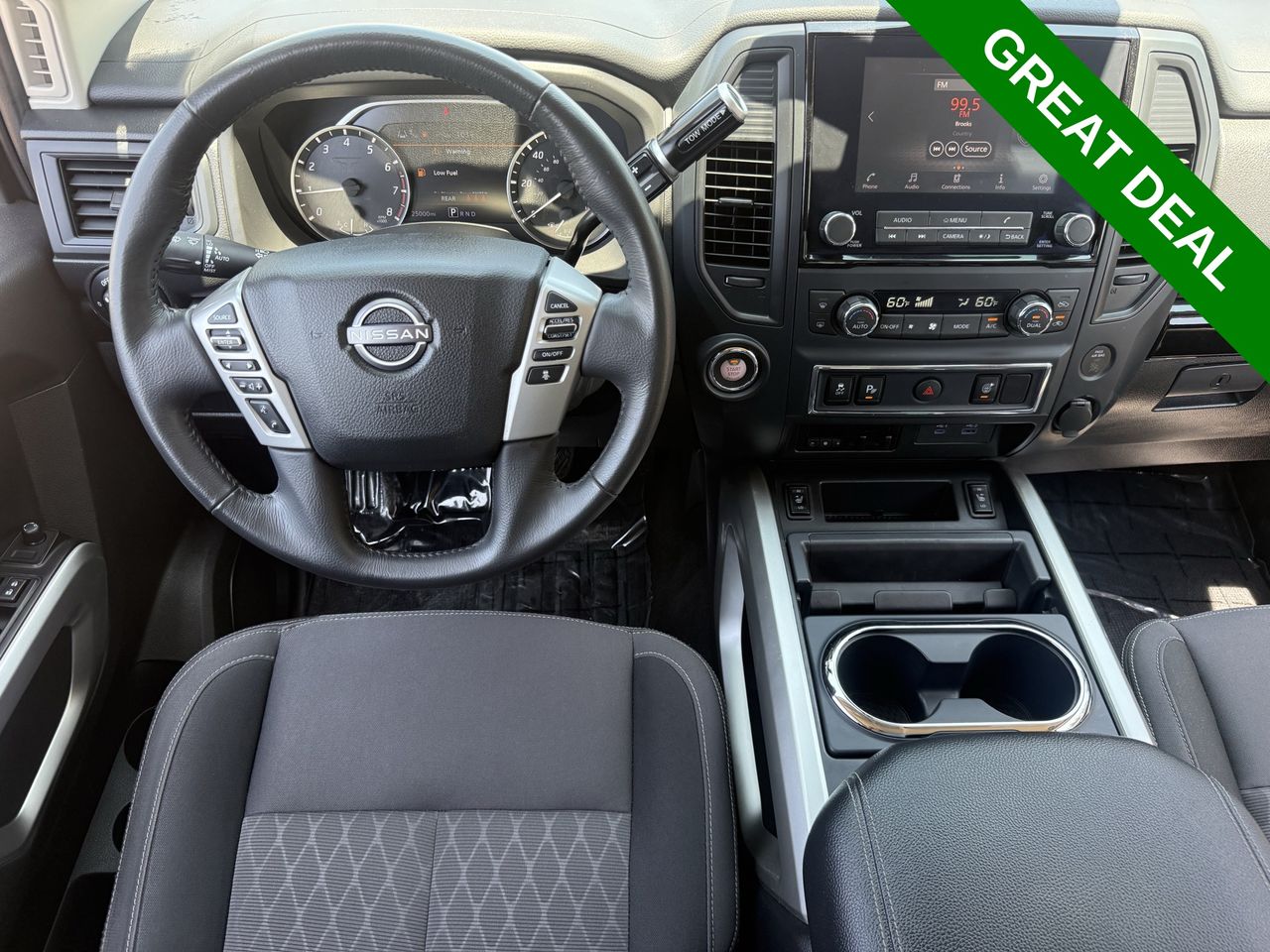 2024 Nissan Titan SV - Photo 10