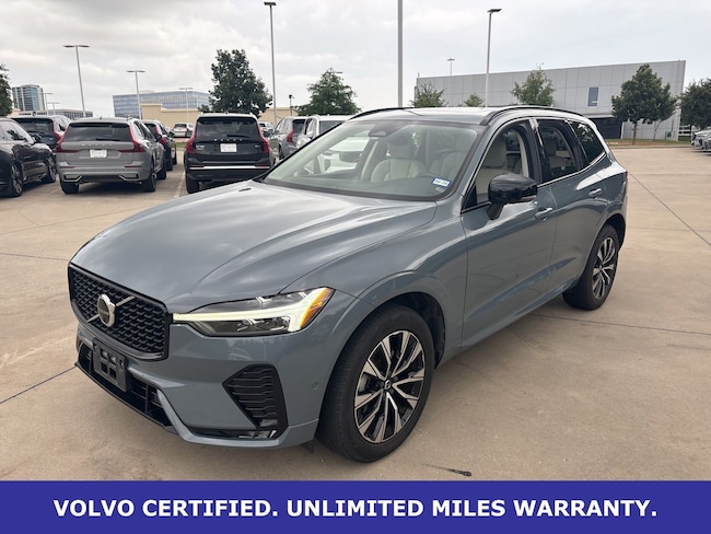 2023 Volvo XC60 B5 Plus Dark Theme FWD's photo