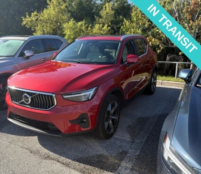 2024 Volvo XC40 B5 Plus Bright Theme SUV