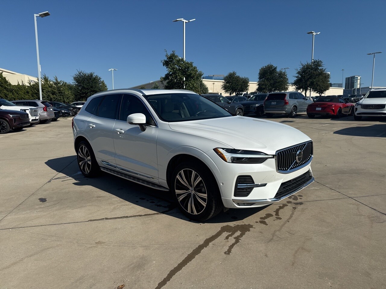 2022 Volvo XC60 Inscription photo 3