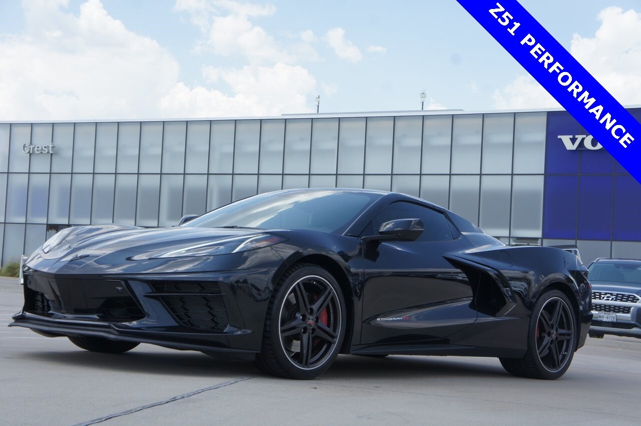 2024 Chevrolet Corvette Stingray Convertible photo 2