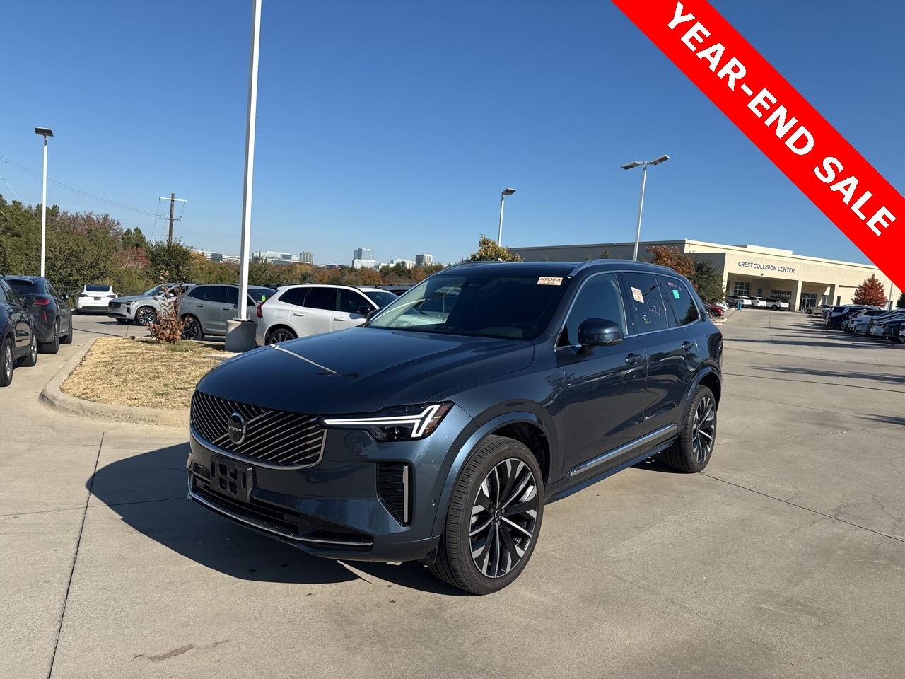 2025 Volvo XC90 Plus's photo