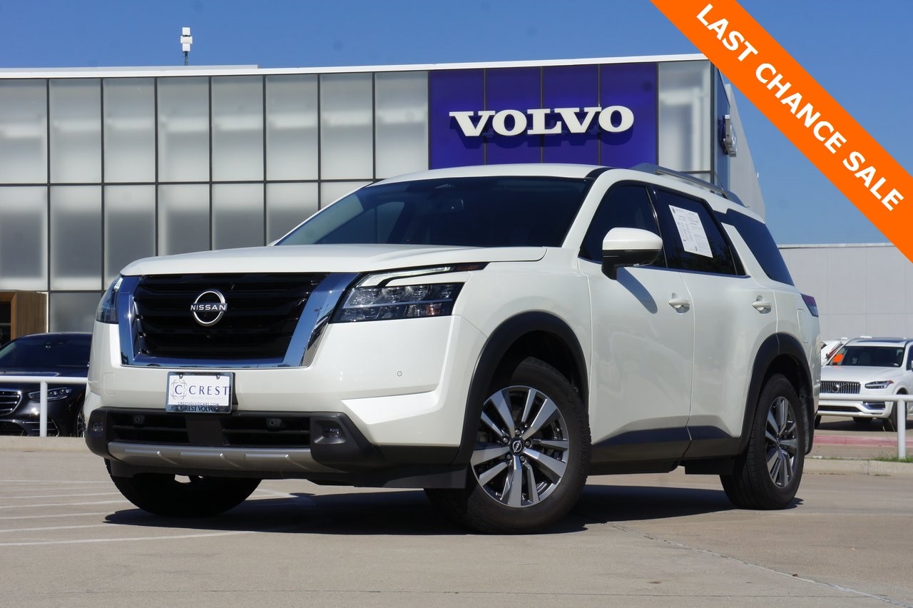 2022 Nissan Pathfinder SL