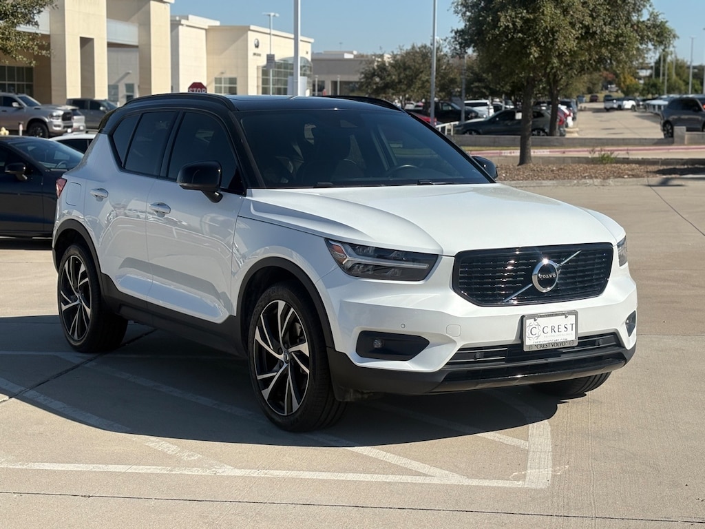 Used 2020 Volvo XC40 R-Design SUV