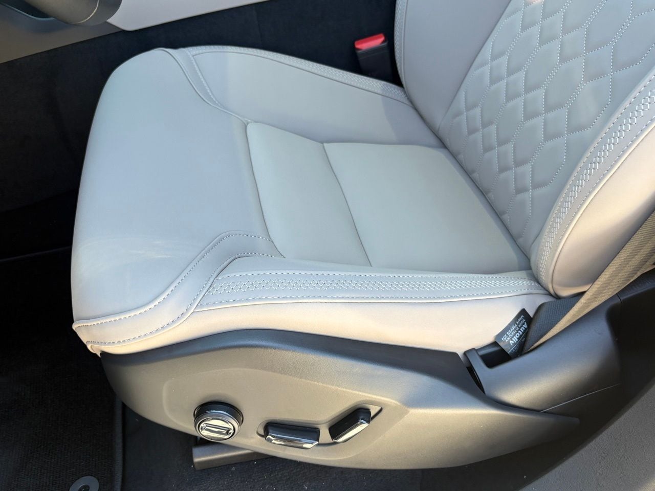 2026 Volvo XC90 Plus - Photo 19