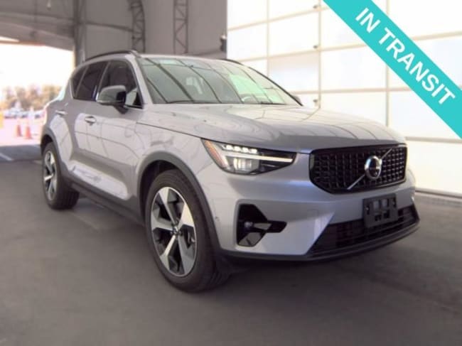 2026 Volvo XC40 B5 Plus SUV