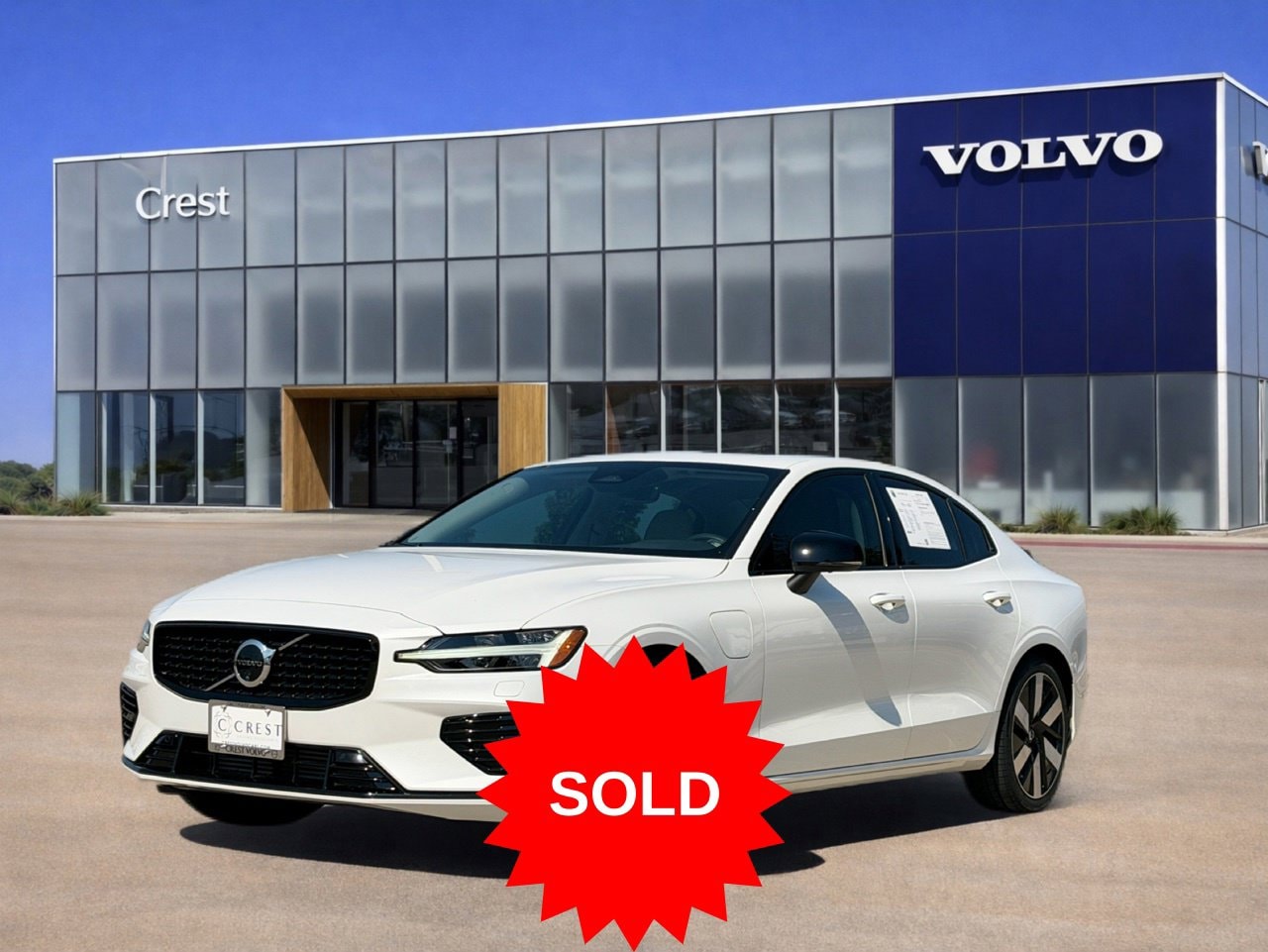 Crystal White Metallic 2024 Volvo S60 Sedan All-Wheel Drive Automatic