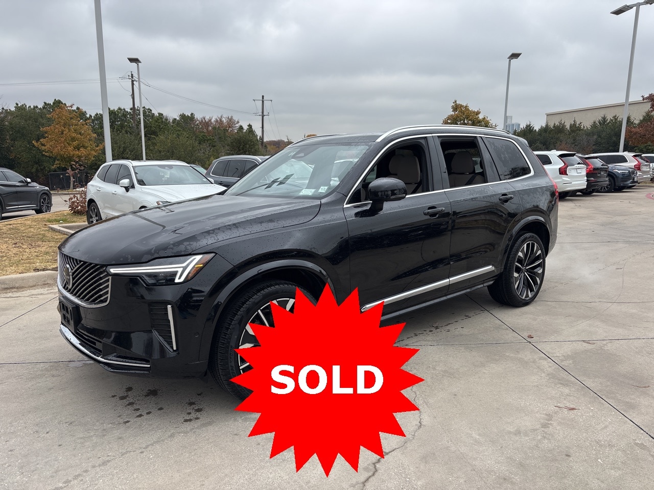 2025 Volvo XC90 Plus's photo