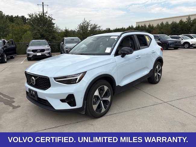 2026 Volvo XC40 B5 Plus SUV
