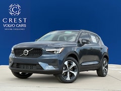 2026 Volvo XC40 B5 Core SUV