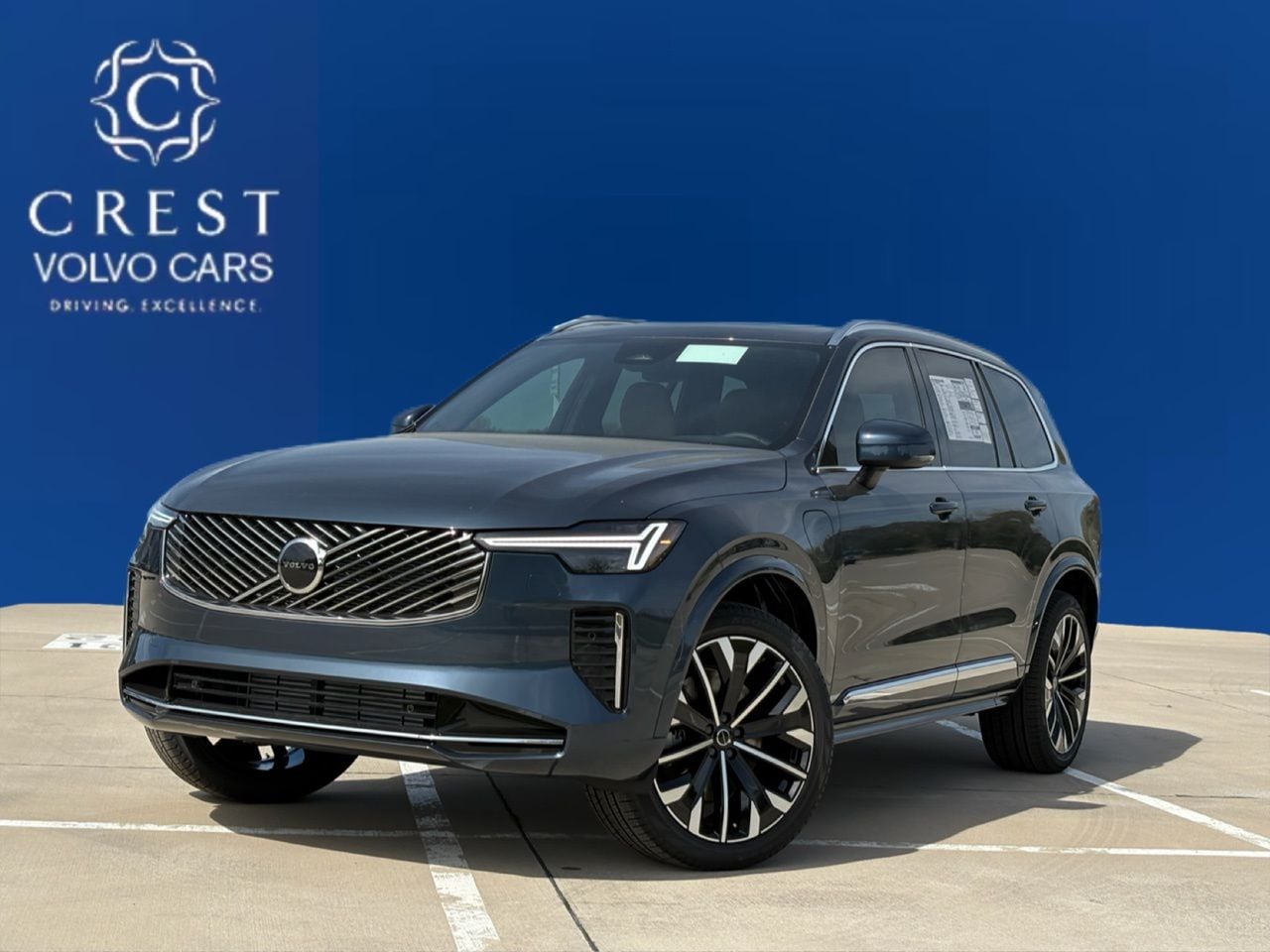New 2026 Volvo XC90 plug-in hybrid T8 Core